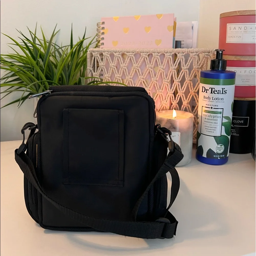 Ape camera case bag